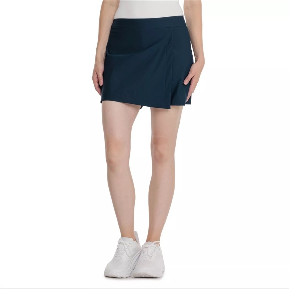 SPANX Women’s navy SUNSHINE skort